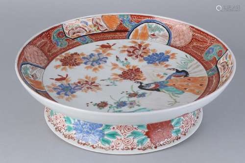 Large 19th century Japanese Imari porcelain table bowl