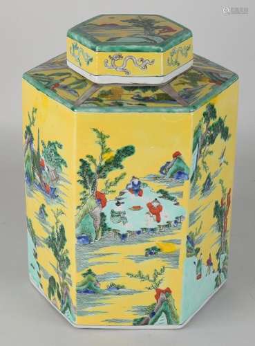 Large ancient Chinese porcelain octagonal tea canister