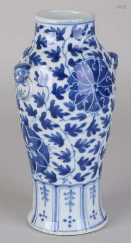 Chinese porcelain vase with floral decor and four