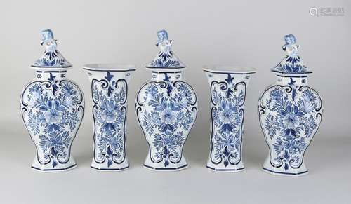 Five-part Delft Fayence Porceleyne Fles cabinet set