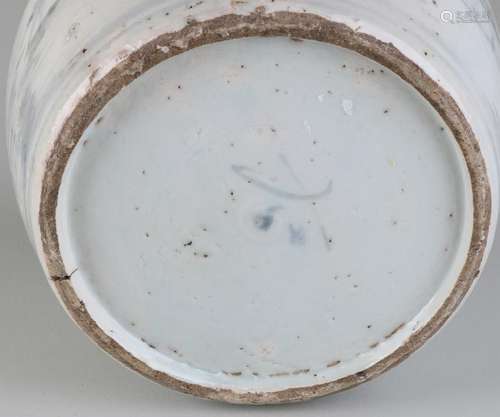 17th - 18th Century Chinese porcelain ginger jar with