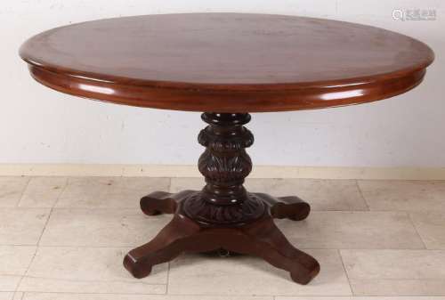 Early 19th century mahogany oval dining table with