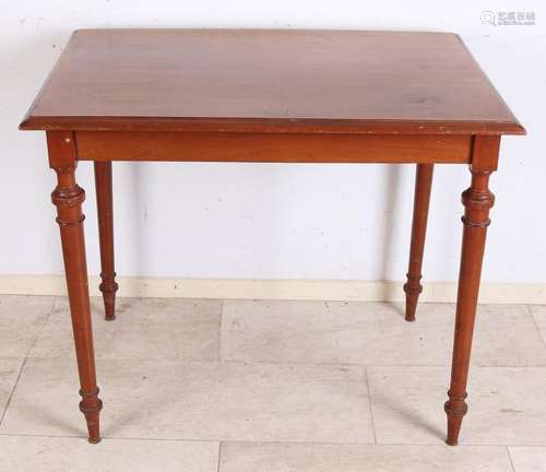 Antique mahogany table. Circa 1900. Dimensions: 75 x 90