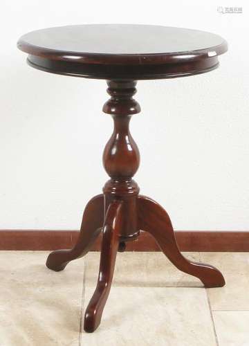 Solid side table in the style of 1920 on a three-leg