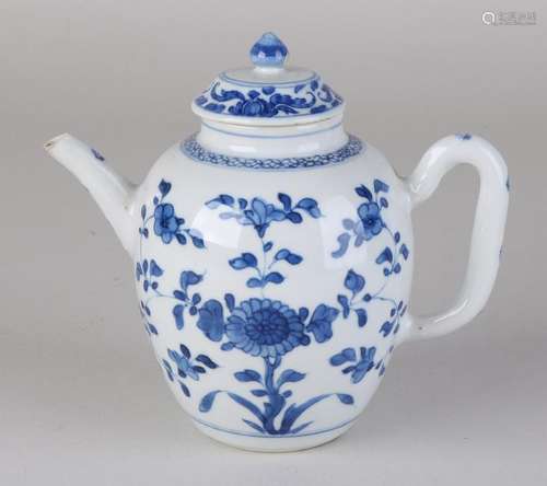 17th - 18th Century Chinese porcelain Kang Xy draw pot