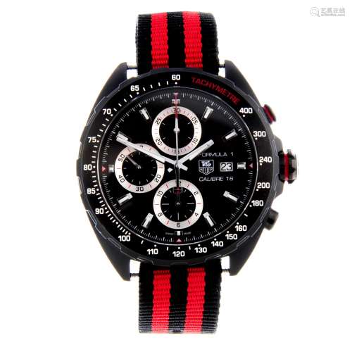 TAG HEUER - a gentleman's Formula 1 Calibre 16 chronograph wrist watch.