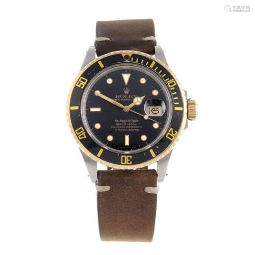 ROLEX - a gentleman's Oyster Perpetual Submariner wrist watch.