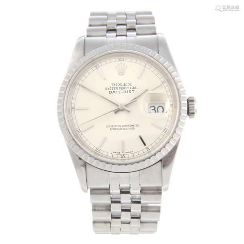 ROLEX - a gentleman's Oyster Perpetual Datejust bracelet watch.