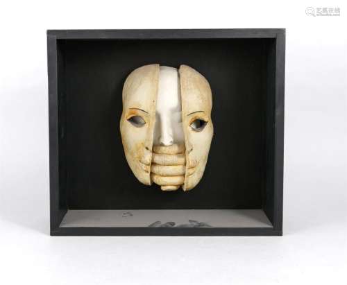 Maskenobjekt, wohl 2. H. 20. Jh., Gips, Keramik und