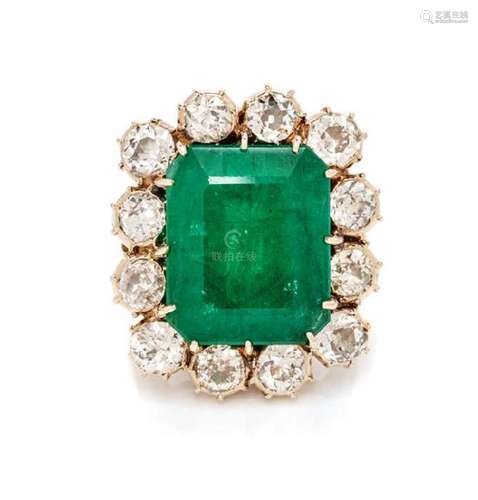 A Yellow Gold, Emerald and Diamond Ring, 7.90 dwts.