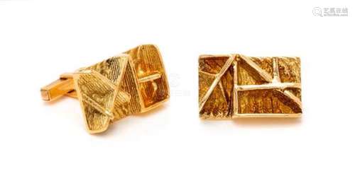 A Pair of Yellow Gold Cufflinks, Gio Pomodoro, 15.90