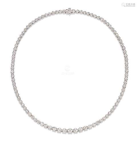 An 18 Karat White Gold and Diamond Riviere Necklace,