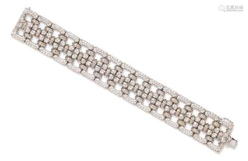 An 18 Karat White Gold and Diamond Bracelet, 59.00