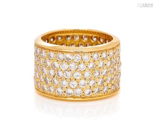 A Yellow Gold and Diamond Ring, 7.00 dwts.