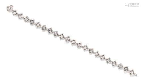 An 18 Karat White Gold and Diamond Bracelet, 9.65 dwts.