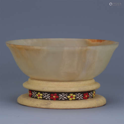 CHINESE ANCIENT JADE BOWL