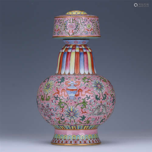 CHINESE PORCELAIN FAMILLE ROSE FLOWER VASE