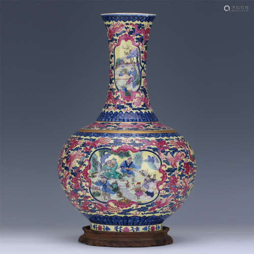 CHINESE PORCELAIN FAMILLE ROSE FIGURES ESTOW VASE