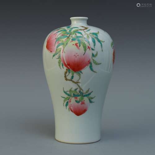 A Chinese Famille-Rose Porcelain Vase