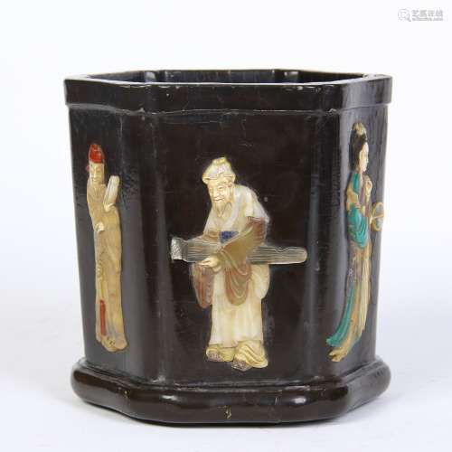 A Chinese Lacquer Brushpot