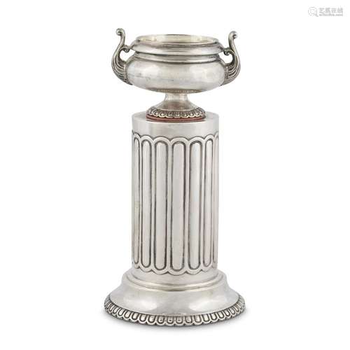 A BRITISH RAJ SILVER TROPHY