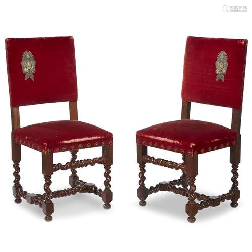 A PAIR OF JACOBEAN STYLE TURNED MAHOGANY HALL CHAIRS