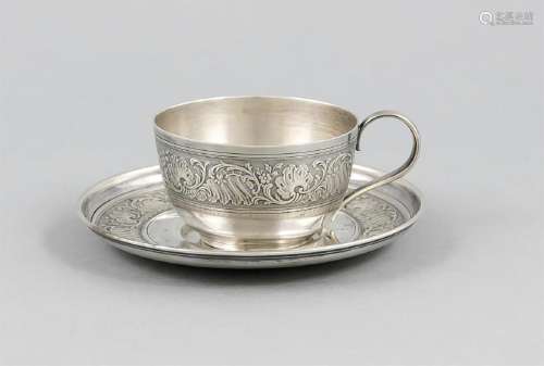 Tasse mit UT, um 1900, Silber geprüft, Wandung mit