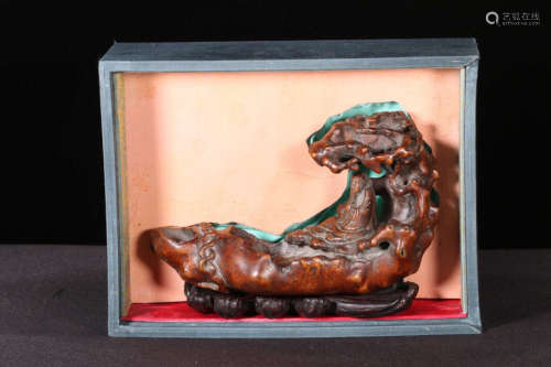 A CHENXIANG WOOD BOATING SHAPED ORNAMENT