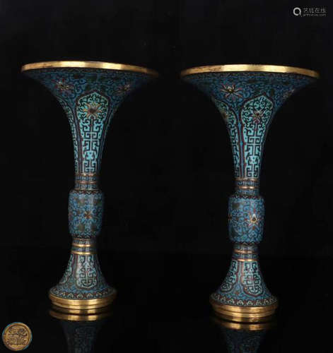 A PAIR OF BRONZE CLOISONNE COPPER GILT VASE