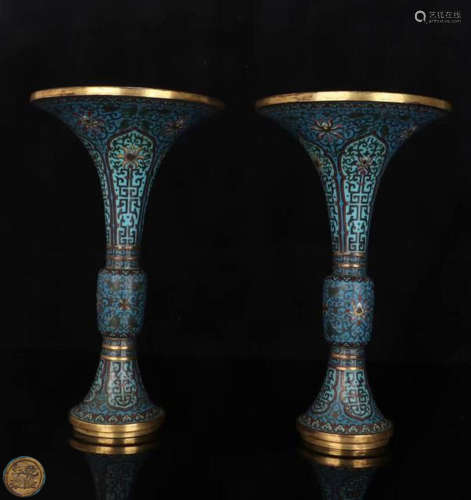 A PAIR OF BRONZE CLOISONNE COPPER GILT VASE