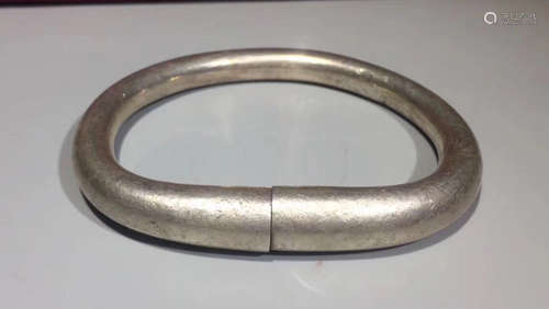 AN OLD SILVER BRACELET