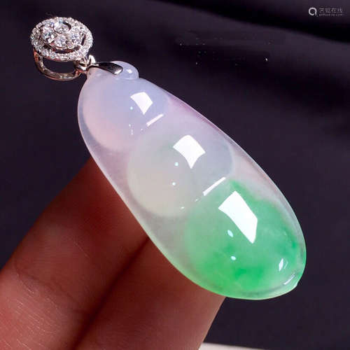 A JADEITE PENDANT OF LUCKY BEAN