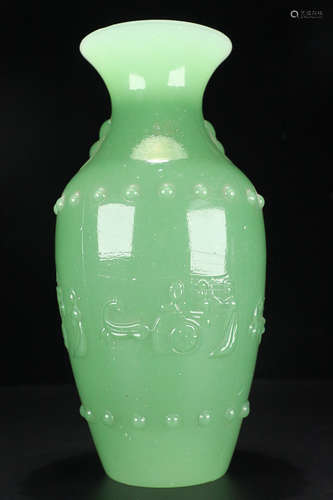 17-19TH CENTURY, A STORY DESIGN COLORED GLAZE VASE, QING DYNASTY