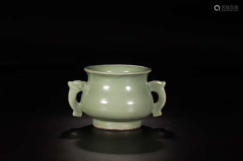 A LONGQUAN KILN PLUM GREEN GLAZE DOUBLE EAR FURNACE