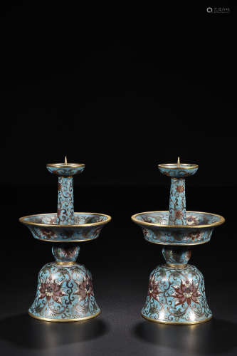 17-19TH CENTURY, A PAIR OF FLROAL DESIGN CANDLE BASES, QING DYNASTY