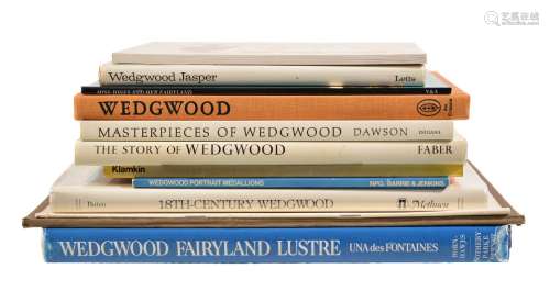 Selected reference books covering Wedgwood, including: Una des Fontaines, Wedgwood Fairyland