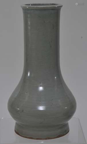 Porcelain vase. China. 20th century. K'o type glaze. Celadon colour. 7-1/4