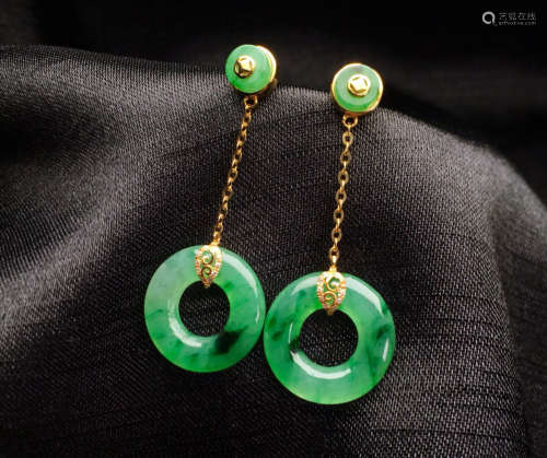 A PAIR OF JADEITE EARRINGS WITH 18K GOLD&DIAMOND