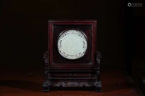 A JADE CARVED TABLE SCREEN