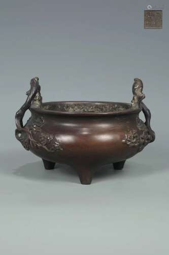 A BRONZE TRIPOD CENSER, KANGXI MARK