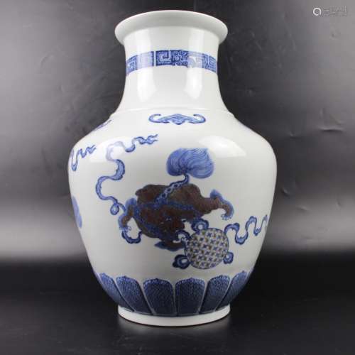 A COPPER RED AND UNDERGLAZED BLUE VASE, QIANLONG