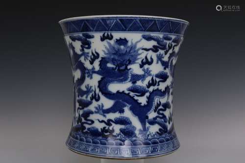 A Blue and White Porcelain Brush Pot