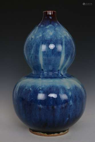 A Flame-Glazed Porcelain Vase