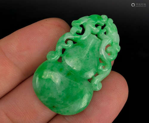 A JADEITE PENDANT OF GOURD SHAPE