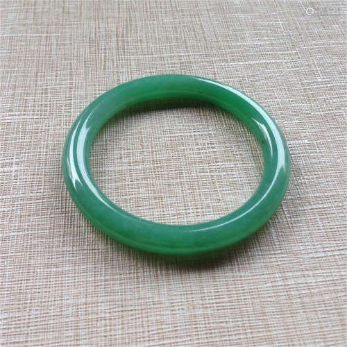 NATURAL JADEITE BANGLE