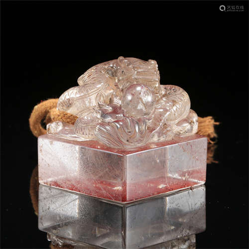 CHIENSE ROCK CRYSTAL BEAST SEAL