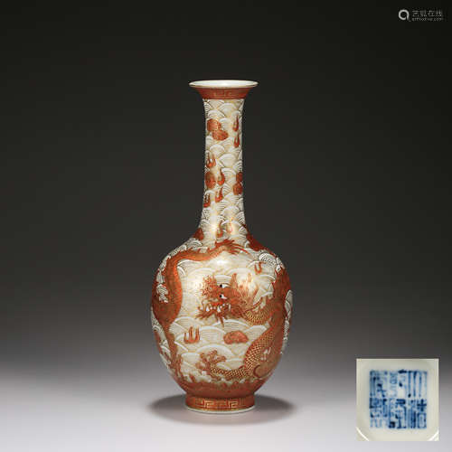 CHINESE PORCELAIN GOLD PAINTED IRON RED DRAGON VASE