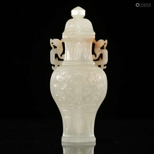 CHINESE WHITE JADE LIDDED VASE