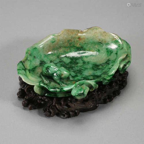 CHINESE JADEITE FOG AND LOTUS BRUSH WASHER ON ROSEWOOD BASE