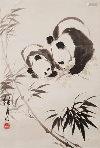 CHINESE SCROLL PAINTING OF PANDA AND BAMBOO